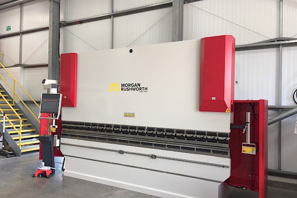 MORGAN RUSHWORTH CNC PRESSBRAKE AND GUILLOTINE - Image