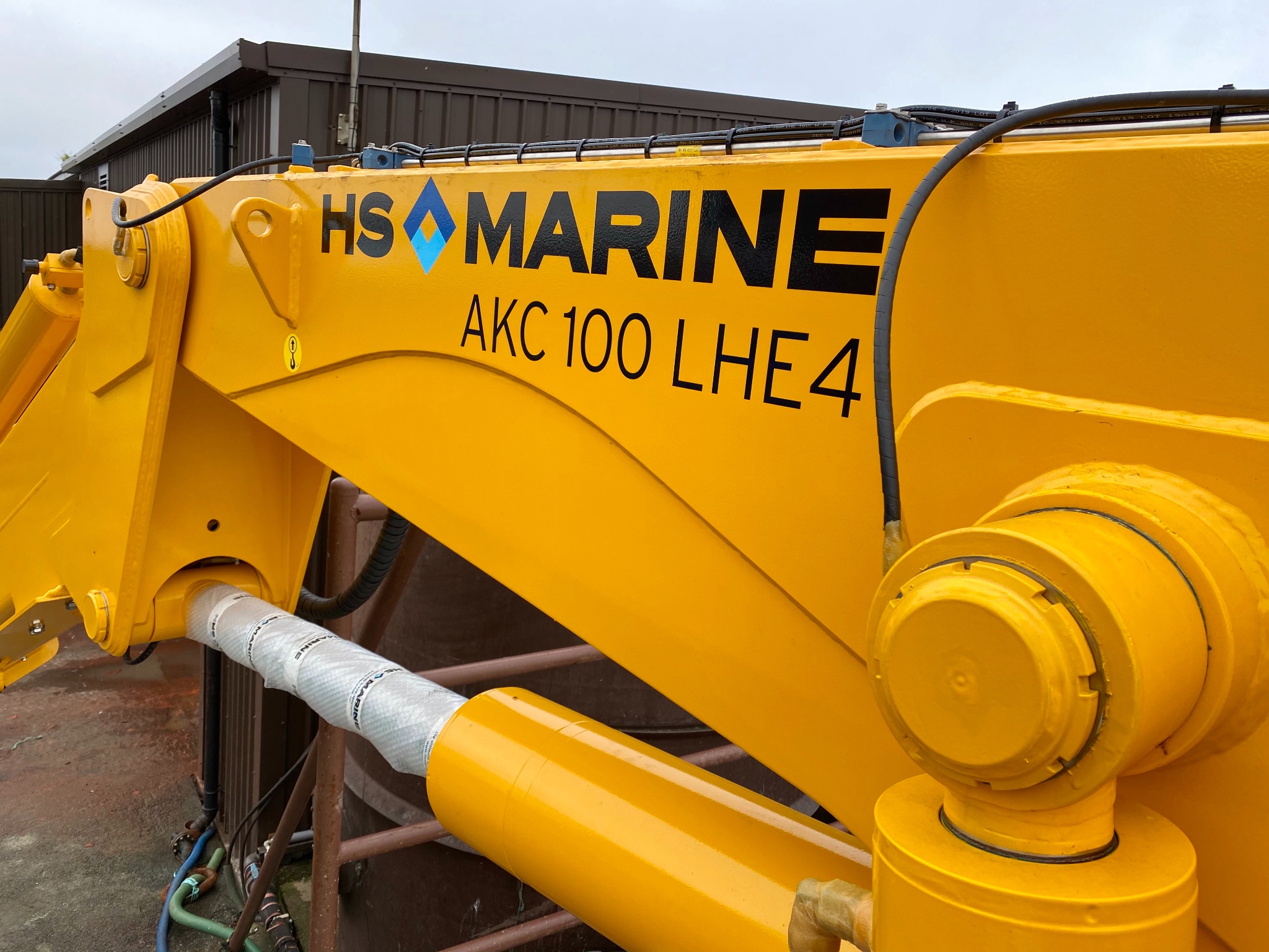 HS Marine Crane for Morenot Scott Welding & Fabrication
